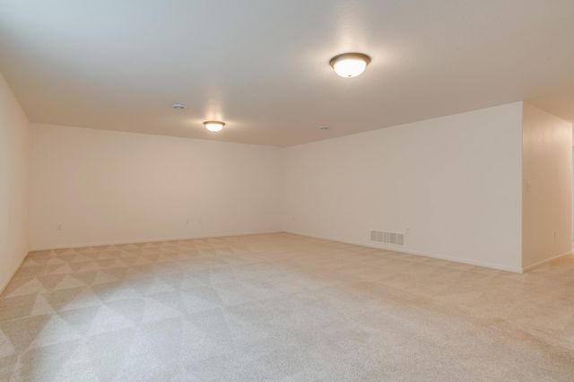10126 Burgundy Drive, Horace, ND 58047