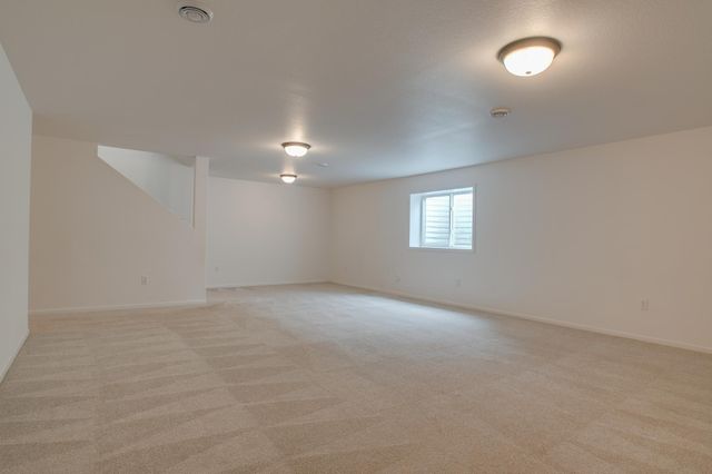 10126 Burgundy Drive, Horace, ND 58047