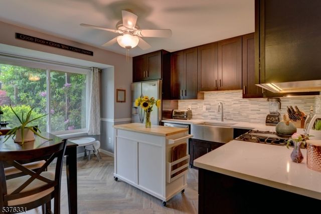 11 Brookside Hts, Wanaque Boro, NJ 07465