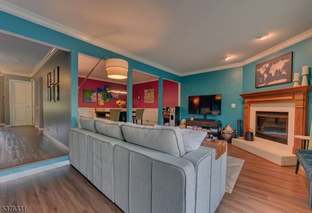 11 Brookside Hts, Wanaque Boro, NJ 07465