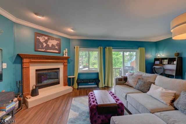 11 Brookside Hts, Wanaque Boro, NJ 07465
