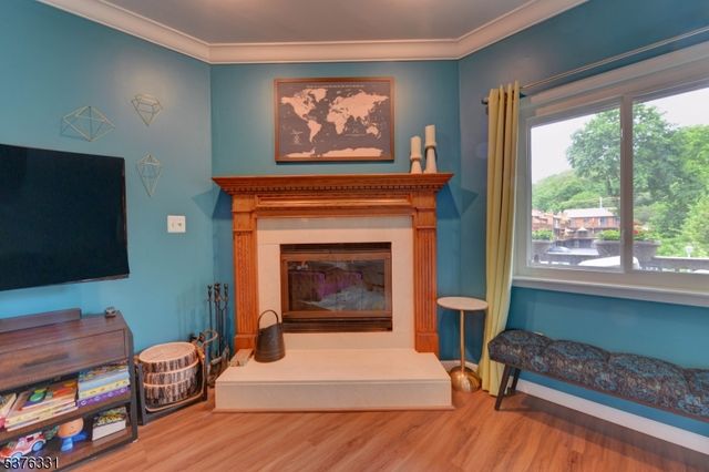 11 Brookside Hts, Wanaque Boro, NJ 07465