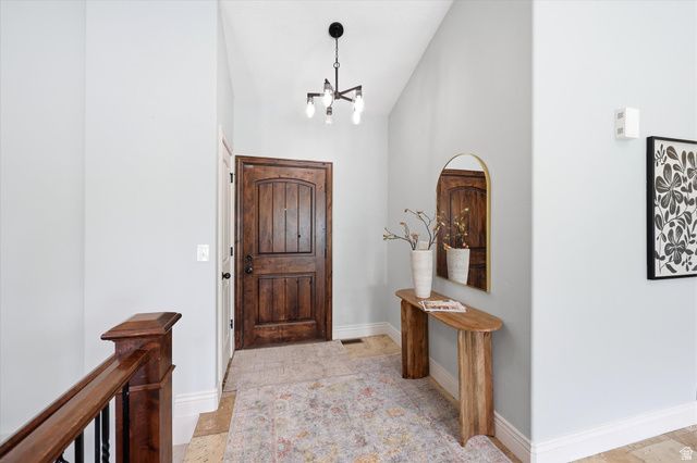 977 W WHITE WULFF DR, Bluffdale, UT 84065