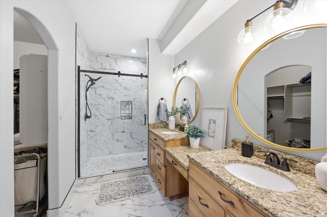 977 W WHITE WULFF DR, Bluffdale, UT 84065