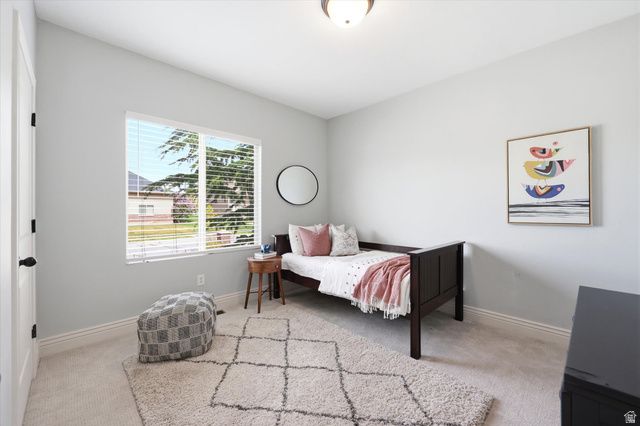 977 W WHITE WULFF DR, Bluffdale, UT 84065