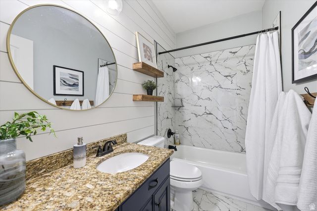 977 W WHITE WULFF DR, Bluffdale, UT 84065