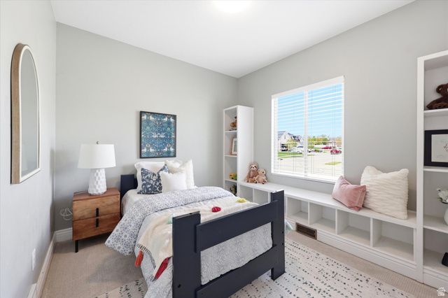 977 W WHITE WULFF DR, Bluffdale, UT 84065