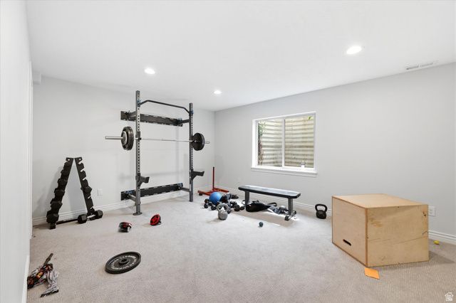 977 W WHITE WULFF DR, Bluffdale, UT 84065