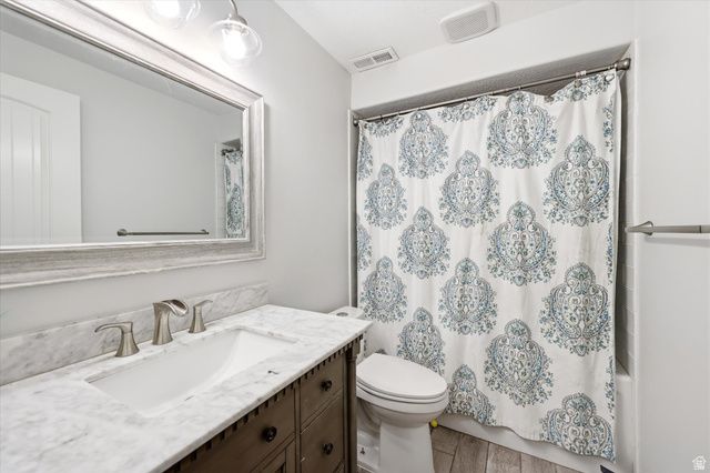 977 W WHITE WULFF DR, Bluffdale, UT 84065