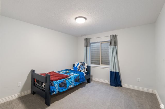 977 W WHITE WULFF DR, Bluffdale, UT 84065