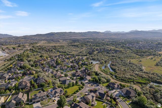 977 W WHITE WULFF DR, Bluffdale, UT 84065