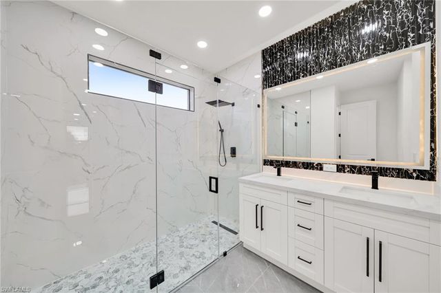 3222 58th ST W, Lehigh Acres, FL 33971