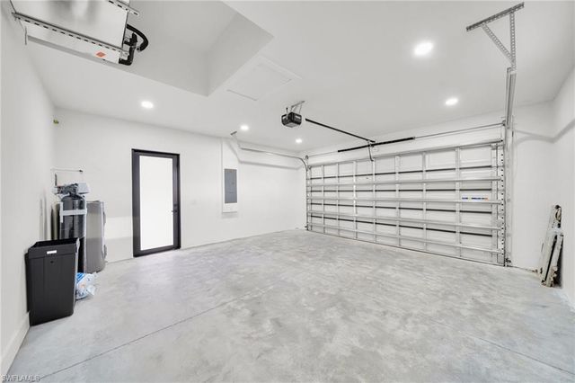 3222 58th ST W, Lehigh Acres, FL 33971