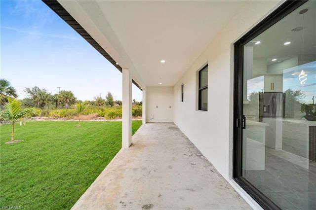 3222 58th ST W, Lehigh Acres, FL 33971