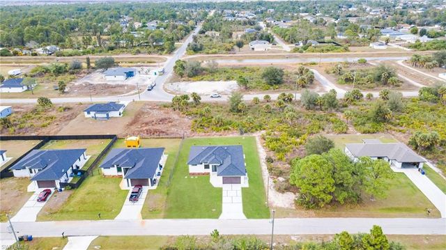 3222 58th ST W, Lehigh Acres, FL 33971