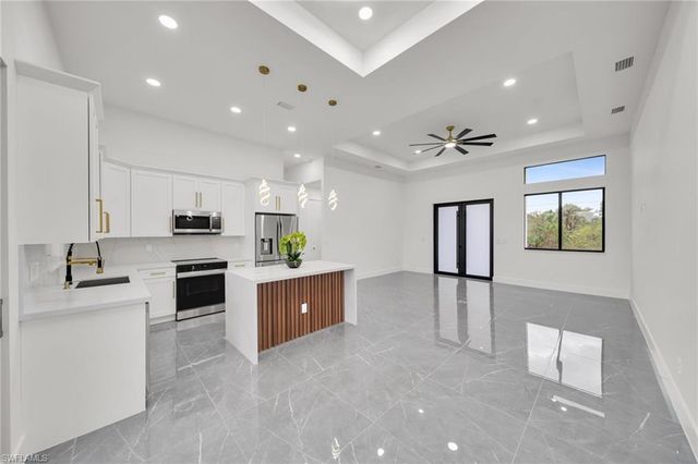 3222 58th ST W, Lehigh Acres, FL 33971