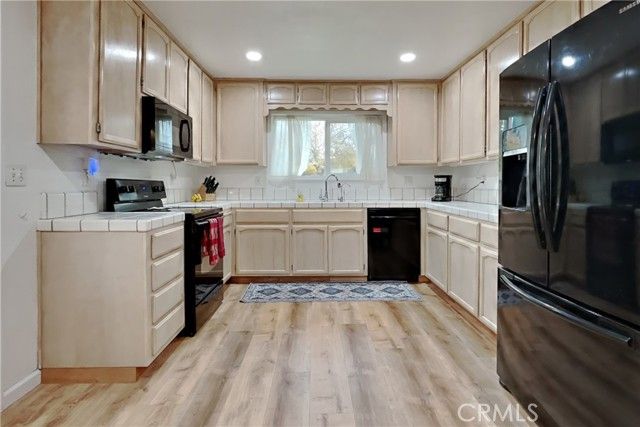 1947 Shadow Park Dr., Turlock, CA 95380