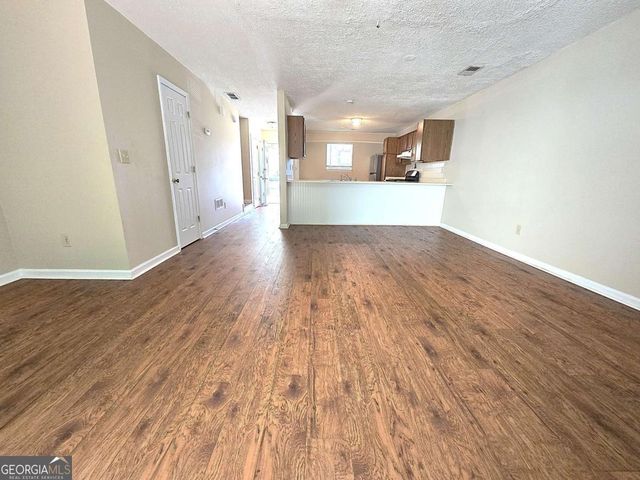 227 Quail Run, Roswell, GA 30076