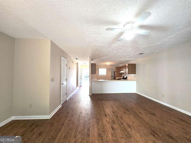 227 Quail Run, Roswell, GA 30076