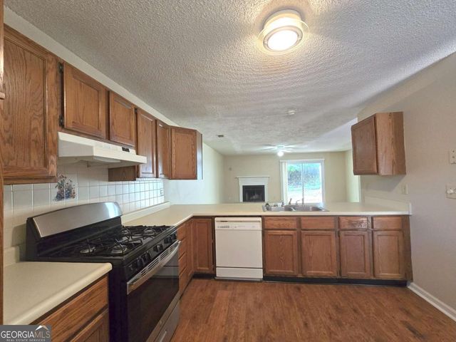 227 Quail Run, Roswell, GA 30076