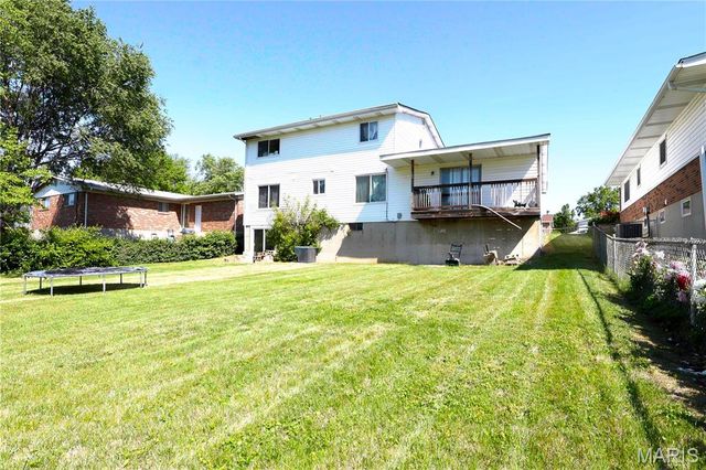 2660 Delaware Drive, Florissant, MO 63033