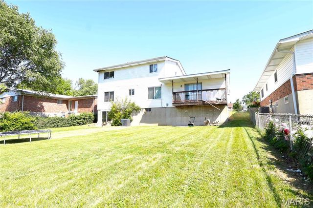 2660 Delaware Drive, Florissant, MO 63033