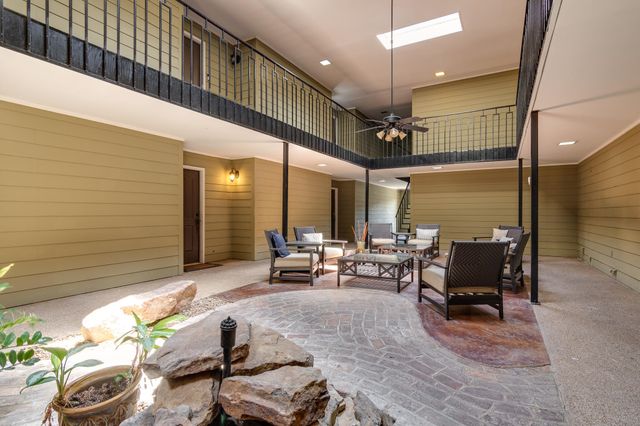 210 S MCLEAN BLVD S # 12, Memphis, TN 38104