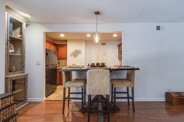 210 S MCLEAN BLVD S # 12, Memphis, TN 38104