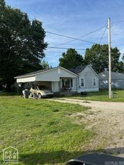 105 School Street, Bay, AR 72411