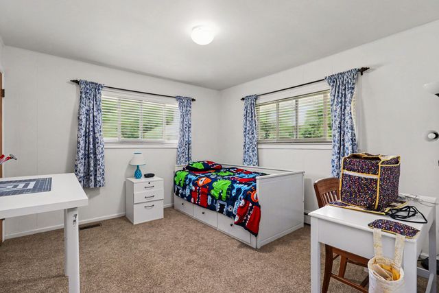 3666 Aaron Avenue SW, Grandville, MI 49418