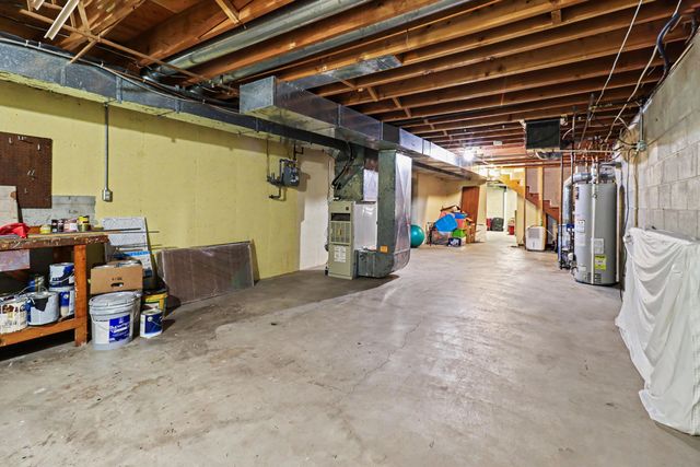 3666 Aaron Avenue SW, Grandville, MI 49418