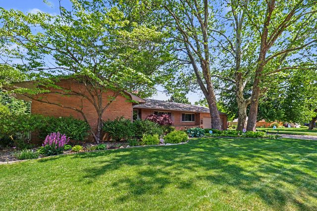 3666 Aaron Avenue SW, Grandville, MI 49418