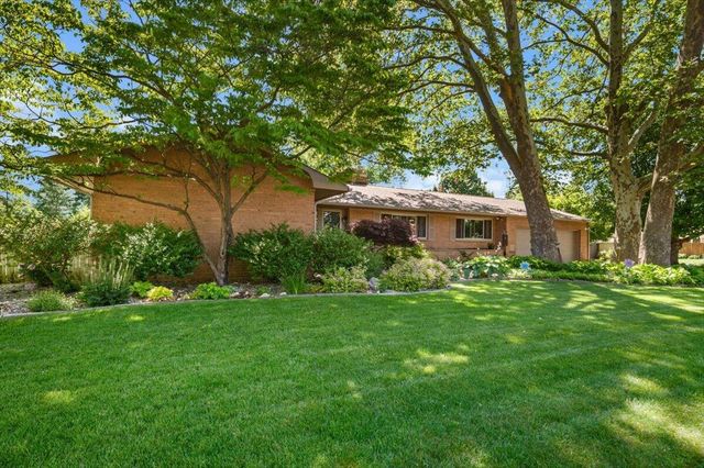 3666 Aaron Avenue SW, Grandville, MI 49418