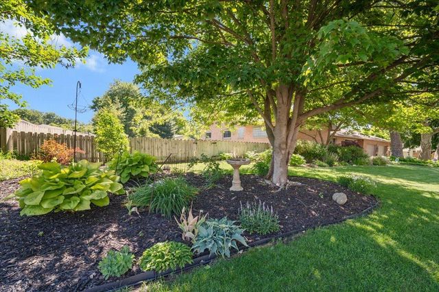 3666 Aaron Avenue SW, Grandville, MI 49418