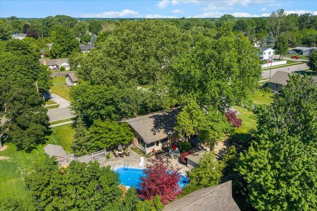 3666 Aaron Avenue SW, Grandville, MI 49418