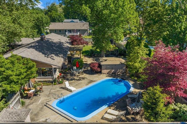 3666 Aaron Avenue SW, Grandville, MI 49418