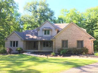 11975 Cody Creek Court, South Lyon, MI 48178
