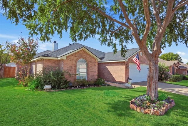 221 Whitestone Way, Weatherford, TX 76085