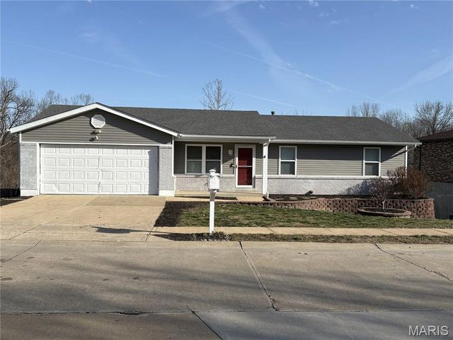 2121 Blossom Lane, Arnold, MO 63010