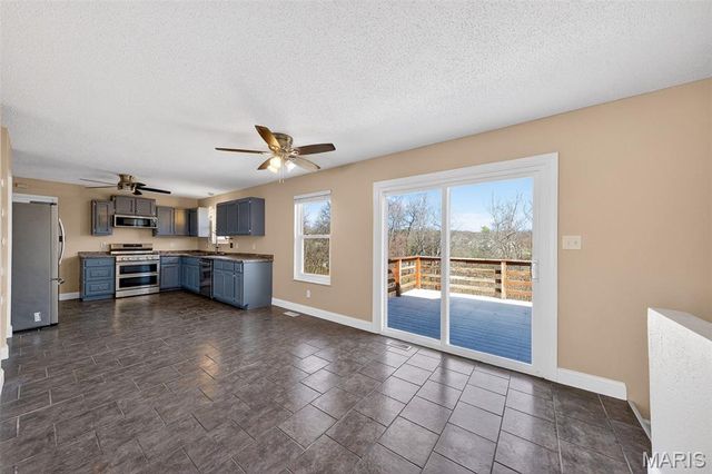 2121 Blossom Lane, Arnold, MO 63010