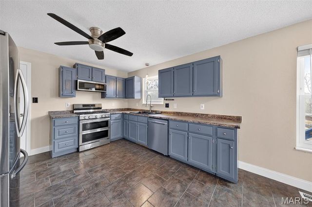 2121 Blossom Lane, Arnold, MO 63010