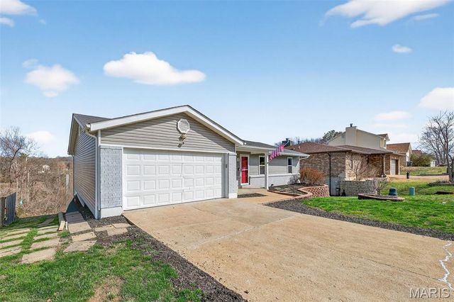 2121 Blossom Lane, Arnold, MO 63010