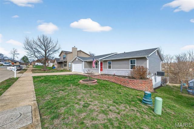 2121 Blossom Lane, Arnold, MO 63010