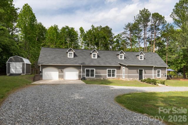 3860 Landrum Road, Columbus, NC 28722