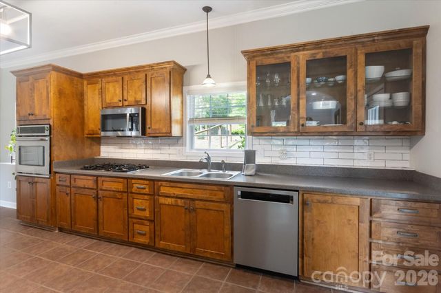 3860 Landrum Road, Columbus, NC 28722