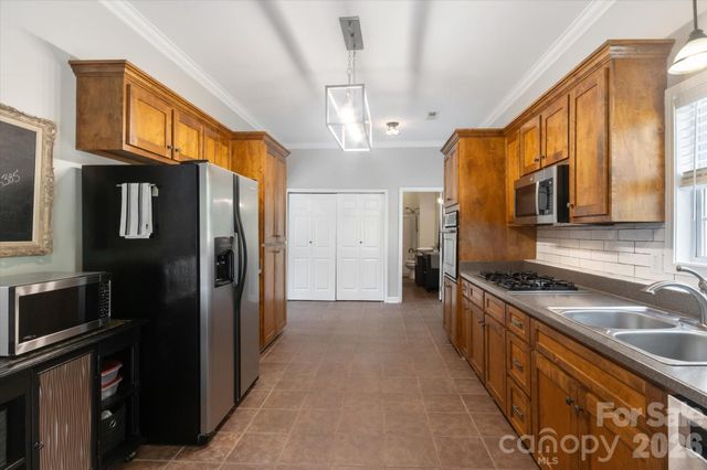 3860 Landrum Road, Columbus, NC 28722