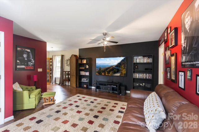 3860 Landrum Road, Columbus, NC 28722