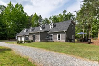 3860 Landrum Road, Columbus, NC 28722