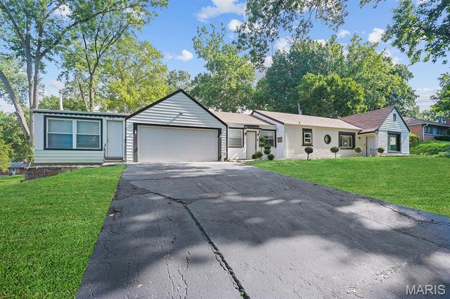 1625 Muriel Drive, St Louis, MO 63138