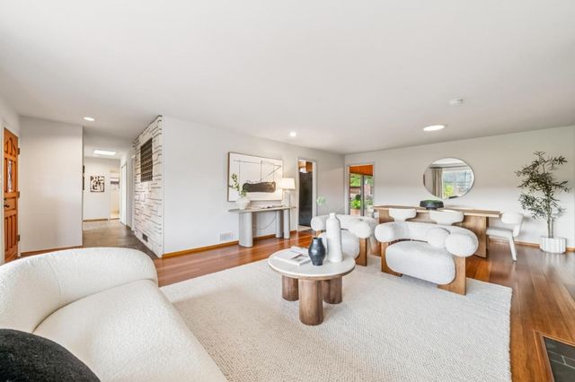 224 Highland Avenue, San Carlos, CA 94070